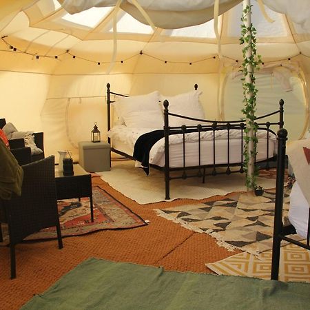 Tal-Y-Fan Farm 6M Stargazer Tent Bridgend  Dış mekan fotoğraf